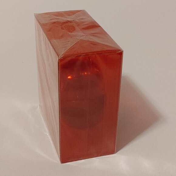 Love Is On Revlon Sealed BNIP Fragrance 1.7fl oz 50ml KISS LIP Shaped Bottle - Picture 5 of 9